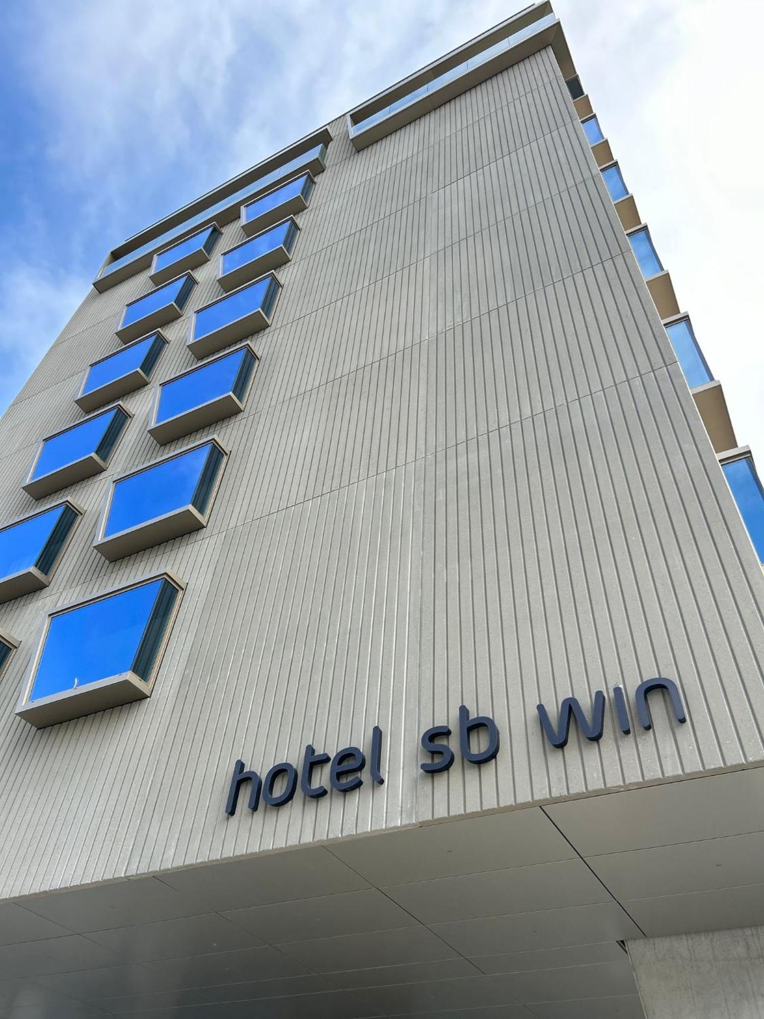 Hotel Sb Win 4 Sup Sant Feliu de Llobregat Zewnętrze zdjęcie